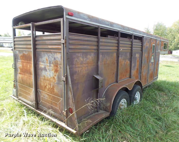 image for item DB9975 1995 Big Valley livestock trailer