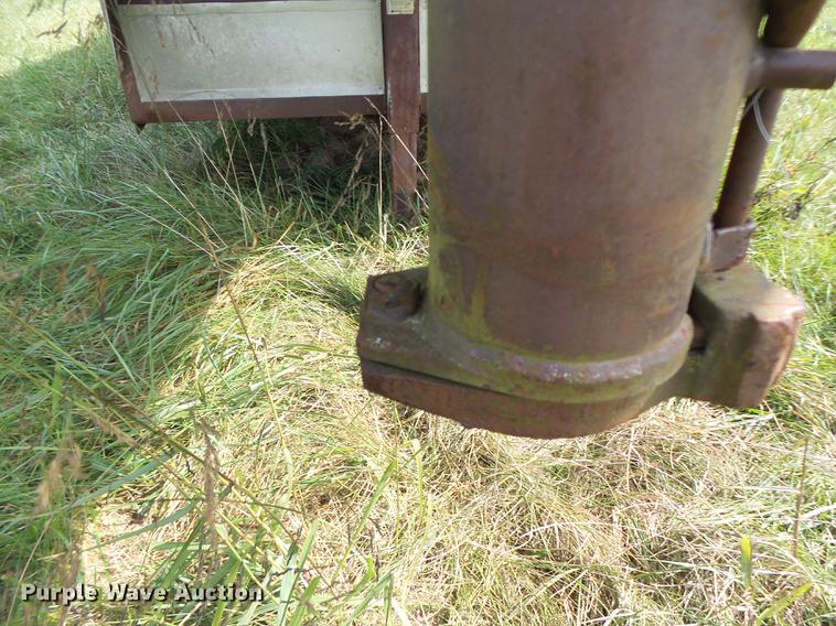 image for item DB9975 1995 Big Valley livestock trailer