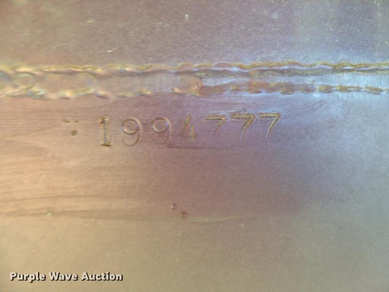 image for item DB9975 1995 Big Valley livestock trailer