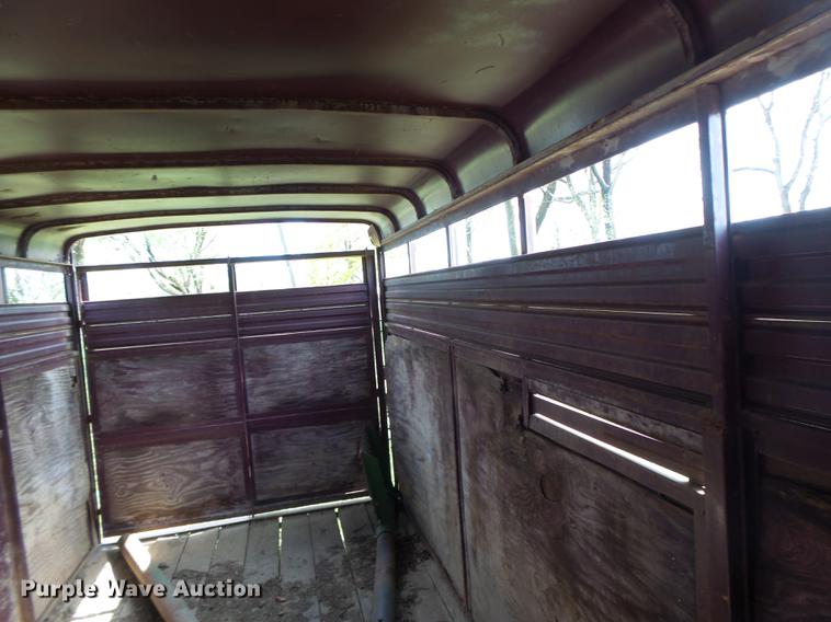 image for item DB9975 1995 Big Valley livestock trailer