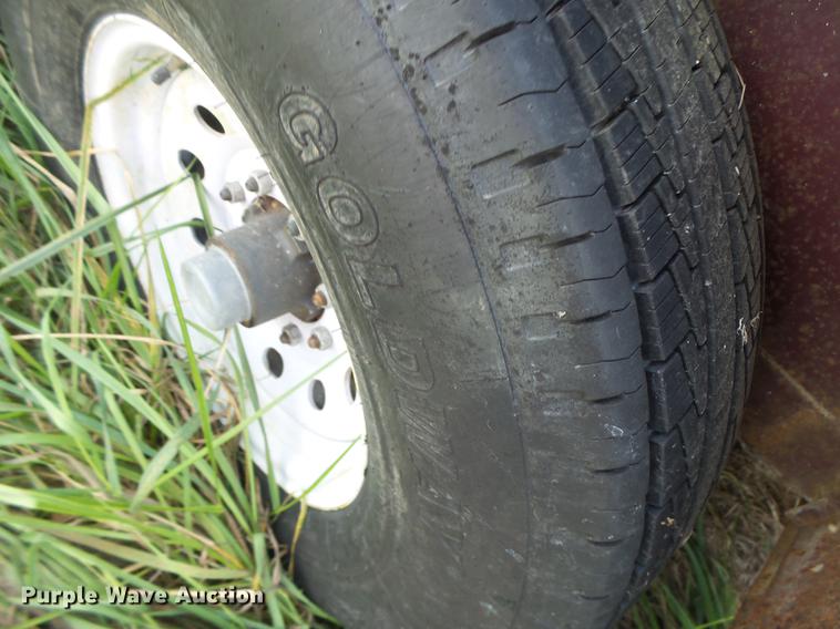 image for item DB9975 1995 Big Valley livestock trailer