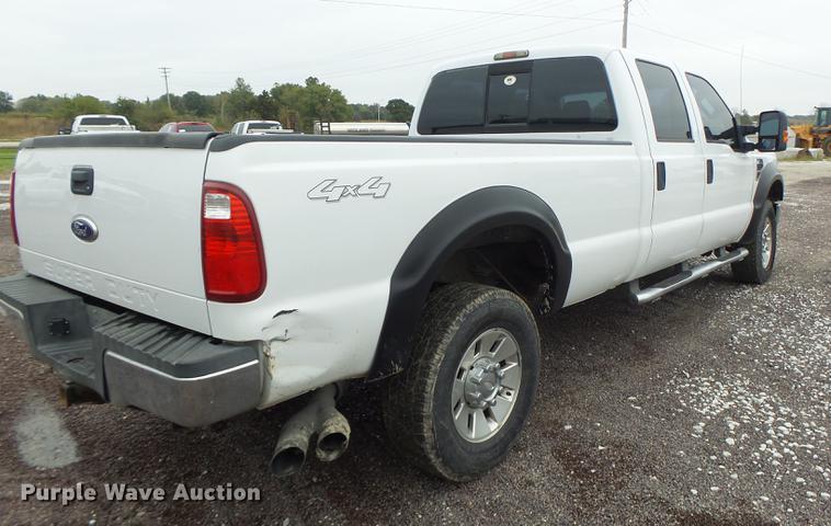 image for item DB9993 2008 Ford F350 Super Duty Crew Cab pickup truck