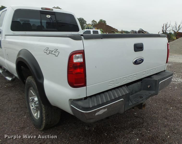 image for item DB9993 2008 Ford F350 Super Duty Crew Cab pickup truck