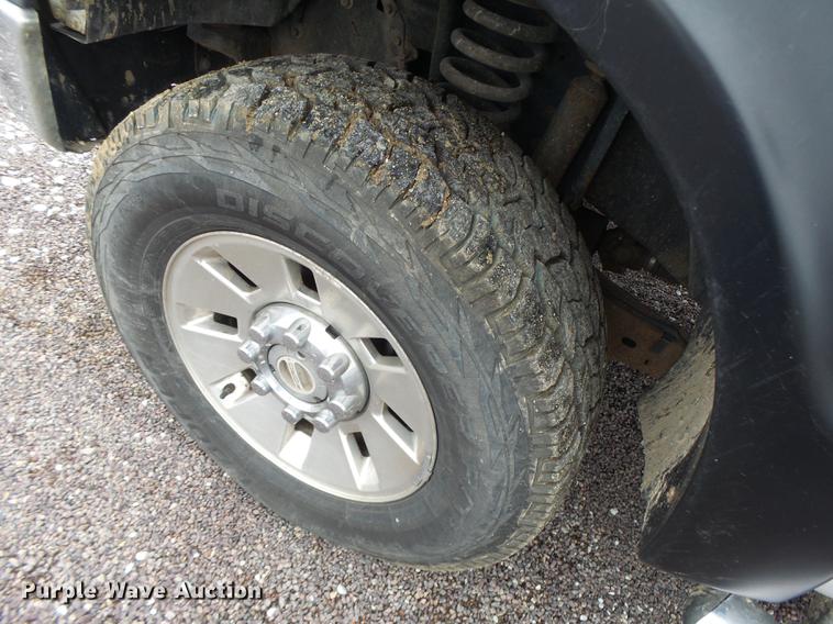 image for item DB9993 2008 Ford F350 Super Duty Crew Cab pickup truck