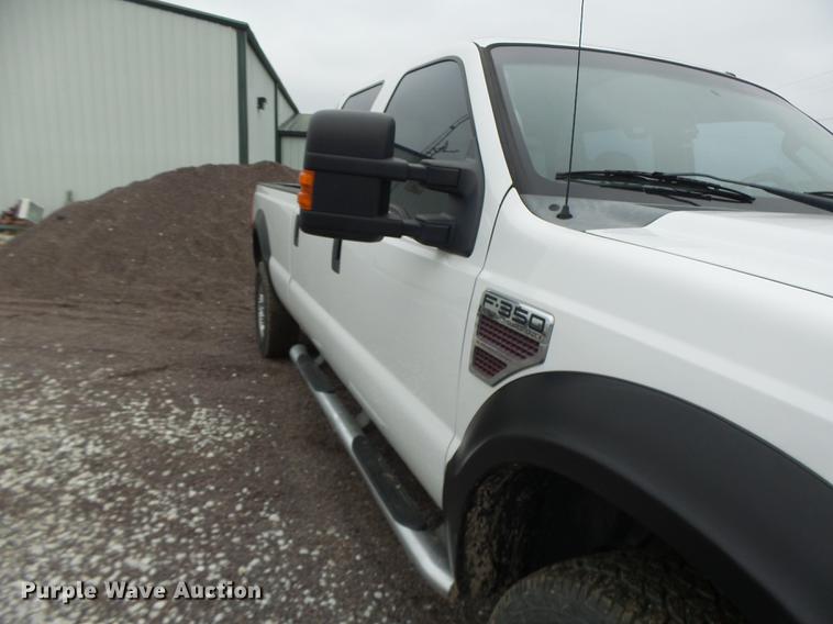image for item DB9993 2008 Ford F350 Super Duty Crew Cab pickup truck