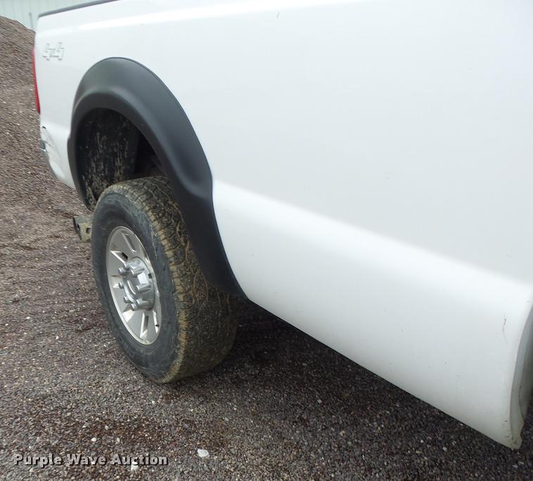 image for item DB9993 2008 Ford F350 Super Duty Crew Cab pickup truck