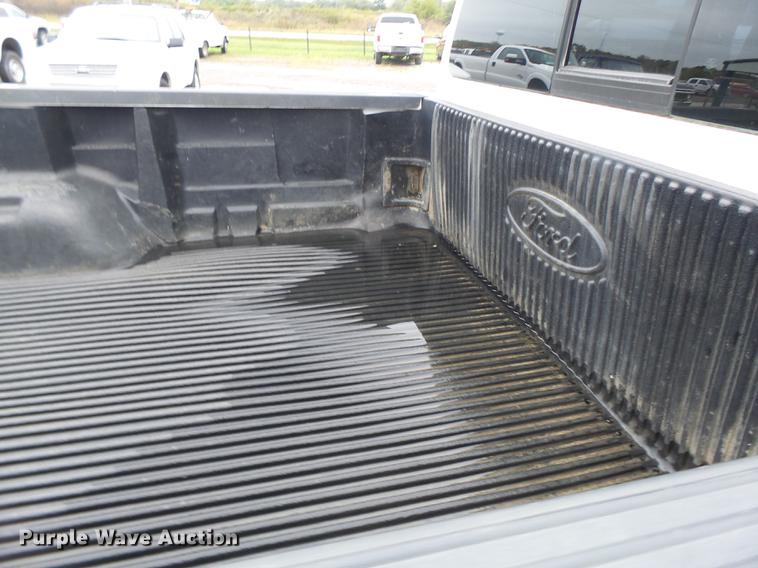 image for item DB9993 2008 Ford F350 Super Duty Crew Cab pickup truck