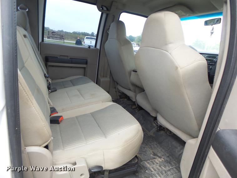 image for item DB9993 2008 Ford F350 Super Duty Crew Cab pickup truck