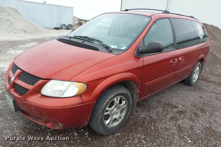 image for item DB9995 2004 Dodge Grand Caravan van