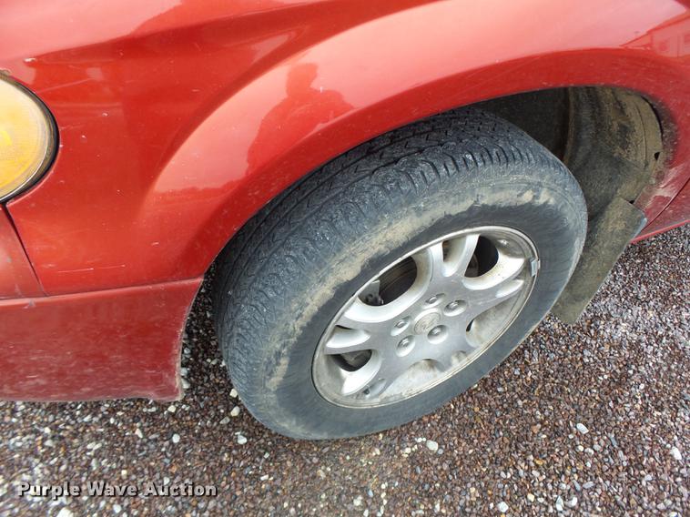 image for item DB9995 2004 Dodge Grand Caravan van