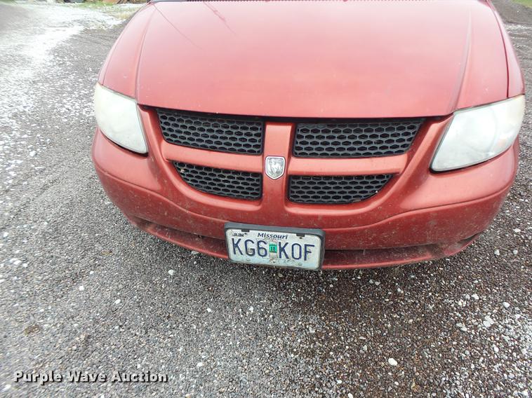image for item DB9995 2004 Dodge Grand Caravan van