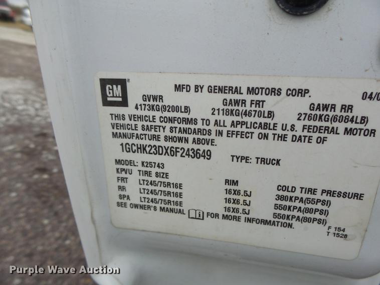 image for item DB9996 2006 Chevrolet Silverado 2500HD Crew Cab pickup truck