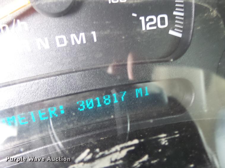 image for item DB9996 2006 Chevrolet Silverado 2500HD Crew Cab pickup truck