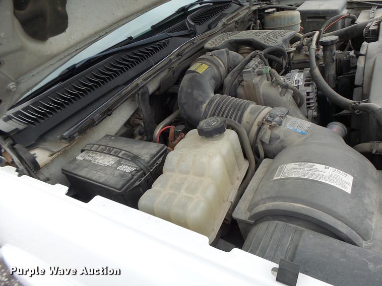 image for item DB9996 2006 Chevrolet Silverado 2500HD Crew Cab pickup truck