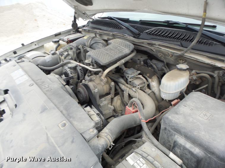 image for item DB9996 2006 Chevrolet Silverado 2500HD Crew Cab pickup truck