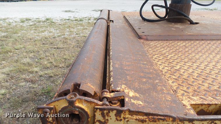 image for item DC1797 1997 GMC C7500 flat dump bed truck