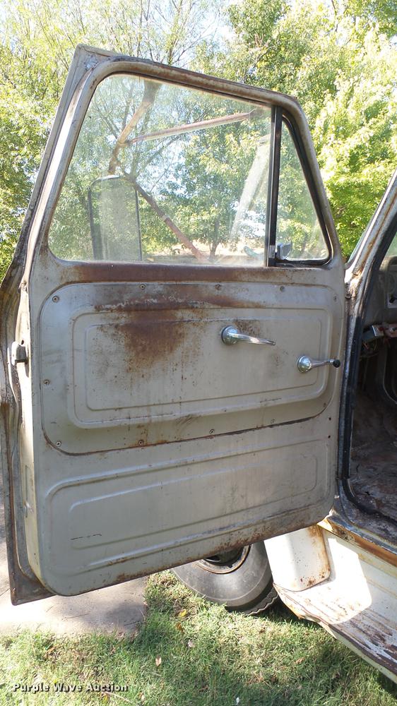 image for item DC1807 1966 Chevrolet 60 flatbed truck