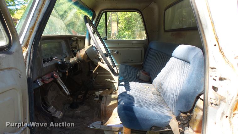 image for item DC1807 1966 Chevrolet 60 flatbed truck