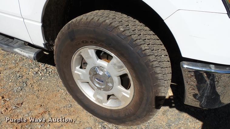 image for item DC2642 2011 Ford F150 XLT SuperCrew pickup truck