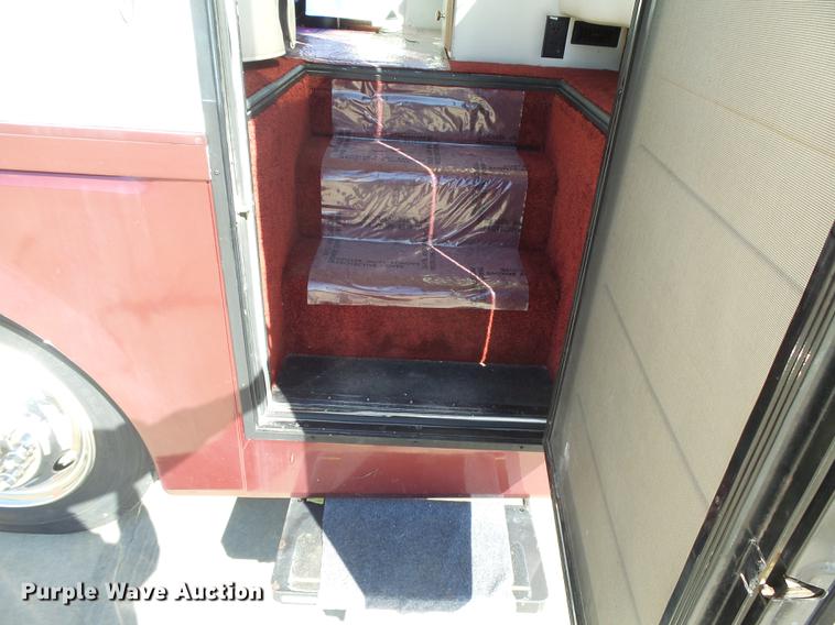 image for item DC3795 1999 Monaco Monocoque RV