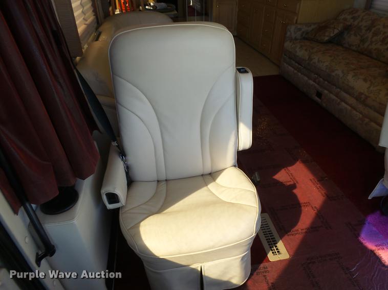 image for item DC3795 1999 Monaco Monocoque RV