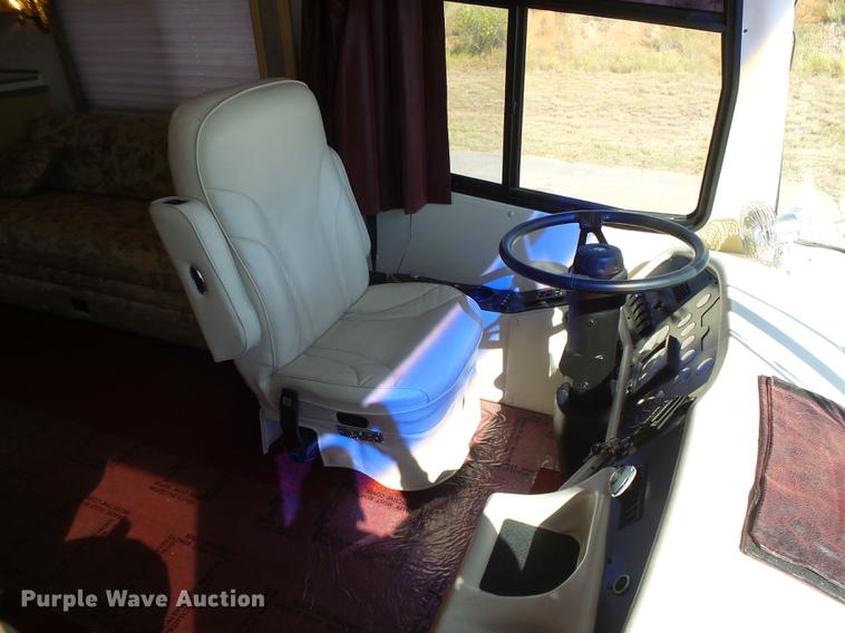 image for item DC3795 1999 Monaco Monocoque RV