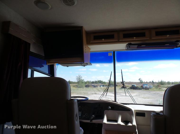 image for item DC3795 1999 Monaco Monocoque RV