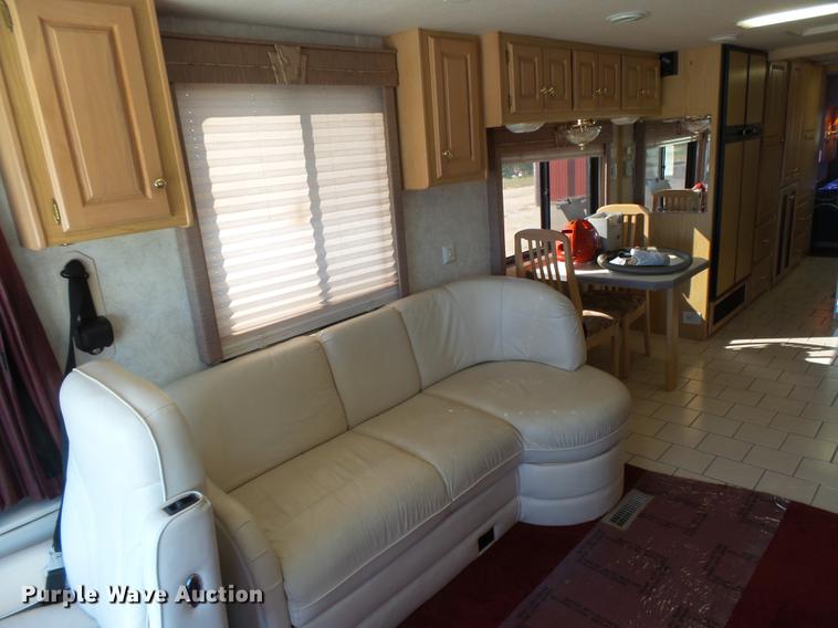 image for item DC3795 1999 Monaco Monocoque RV