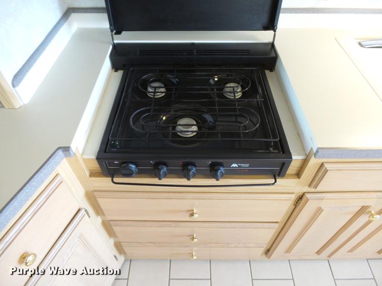 image for item DC3795 1999 Monaco Monocoque RV