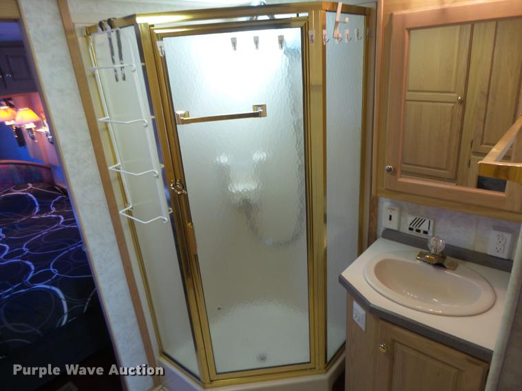 image for item DC3795 1999 Monaco Monocoque RV