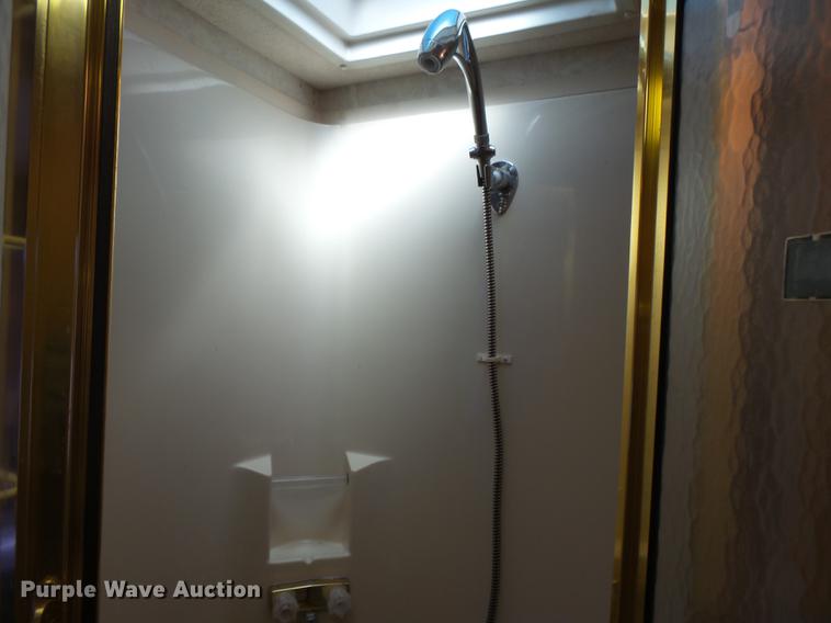 image for item DC3795 1999 Monaco Monocoque RV