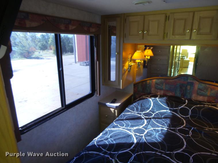 image for item DC3795 1999 Monaco Monocoque RV