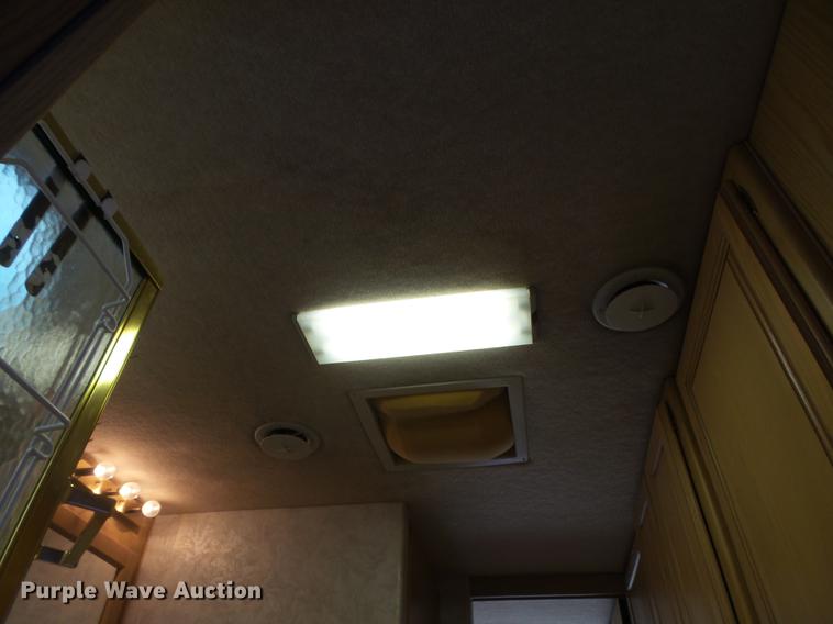 image for item DC3795 1999 Monaco Monocoque RV