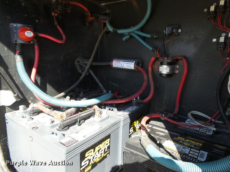 image for item DC3795 1999 Monaco Monocoque RV