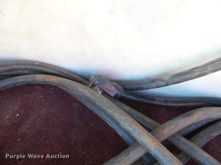 image for item DC3795 1999 Monaco Monocoque RV