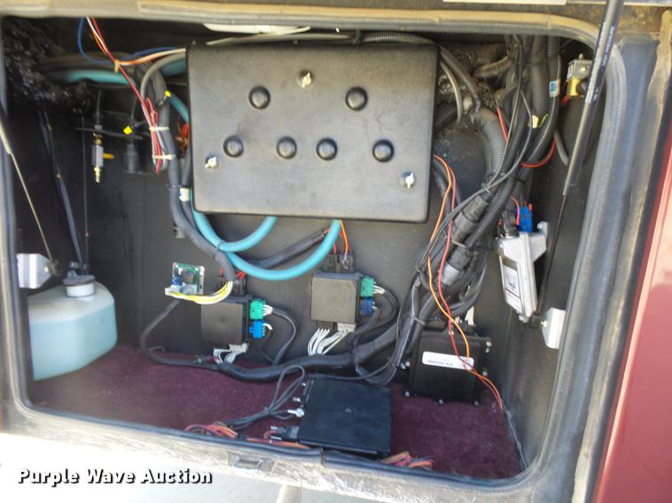 image for item DC3795 1999 Monaco Monocoque RV