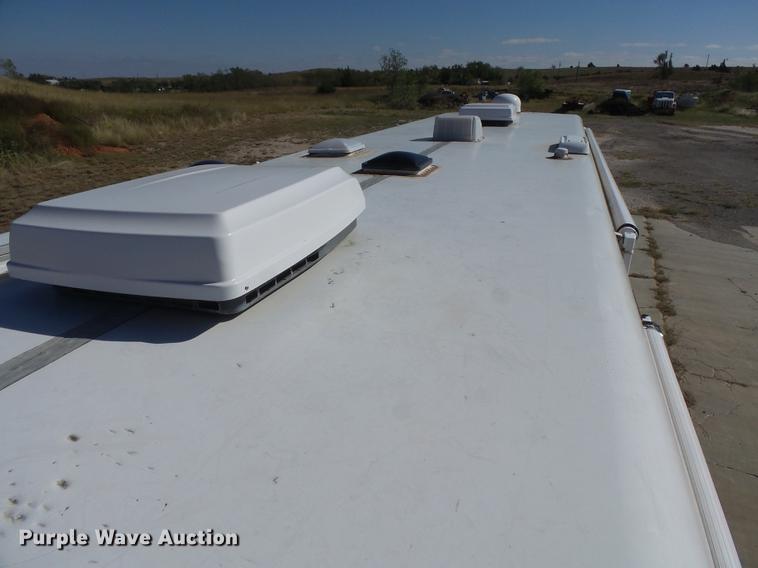 image for item DC3795 1999 Monaco Monocoque RV