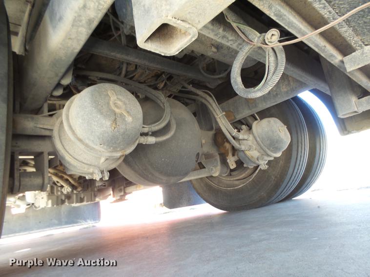 image for item DC3795 1999 Monaco Monocoque RV