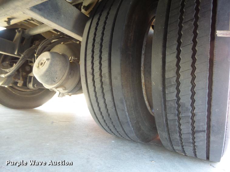 image for item DC3795 1999 Monaco Monocoque RV