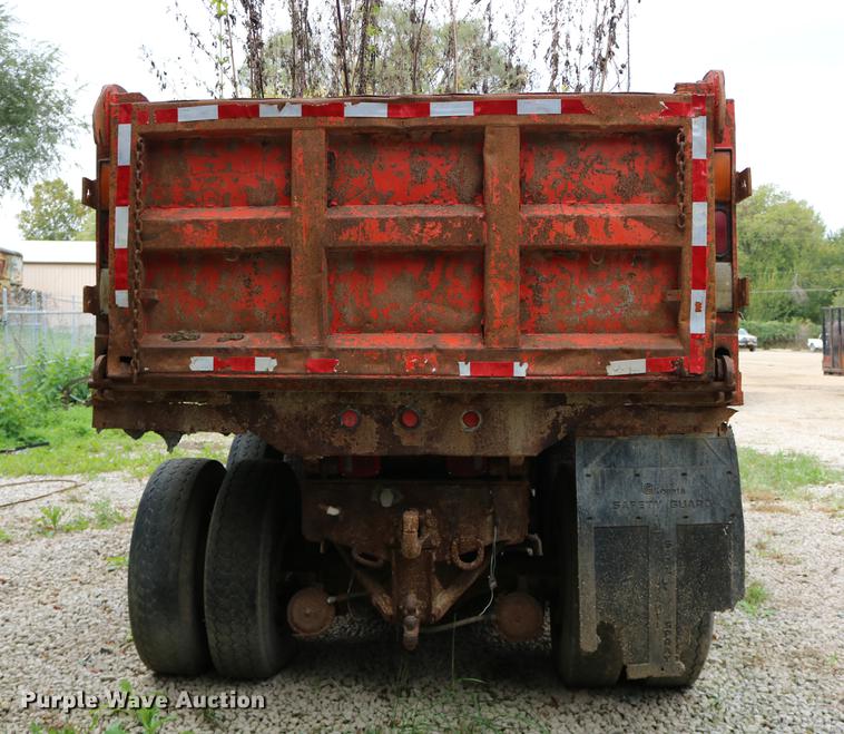 image for item DD0031 1991 International 4900 dump truck