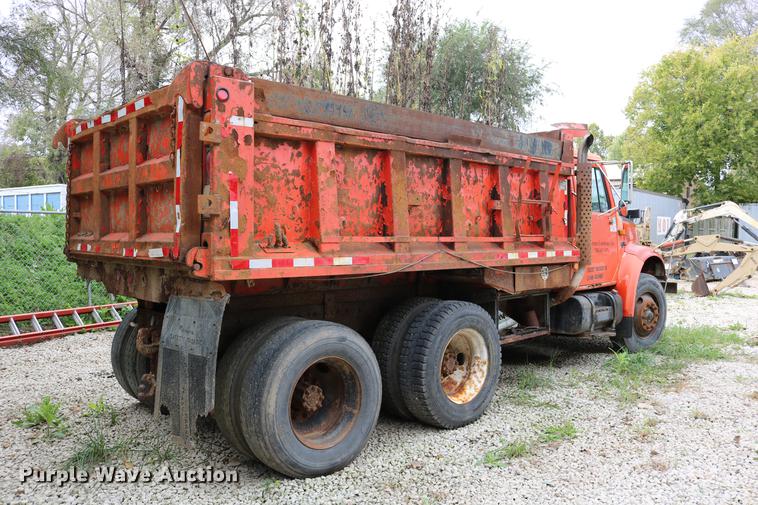 image for item DD0031 1991 International 4900 dump truck
