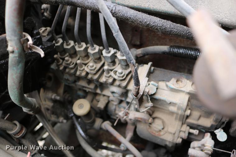 image for item DD0031 1991 International 4900 dump truck