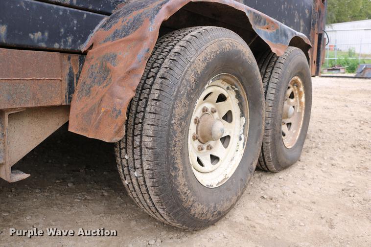 image for item DD0032 1997 Load Rite Trailers dump trailer
