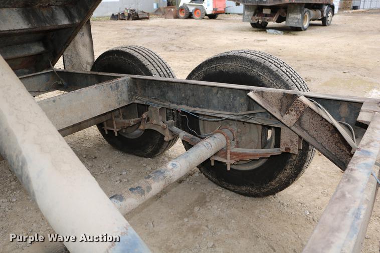 image for item DD0032 1997 Load Rite Trailers dump trailer