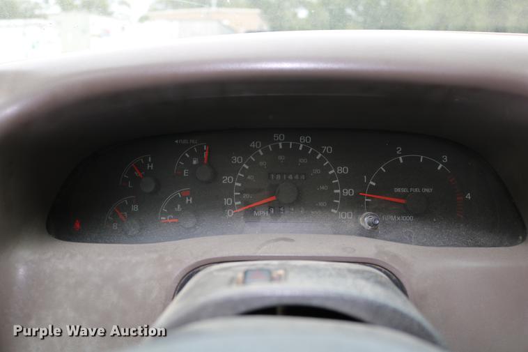 image for item DD0033 1999 Ford F450 Super Duty dump truck