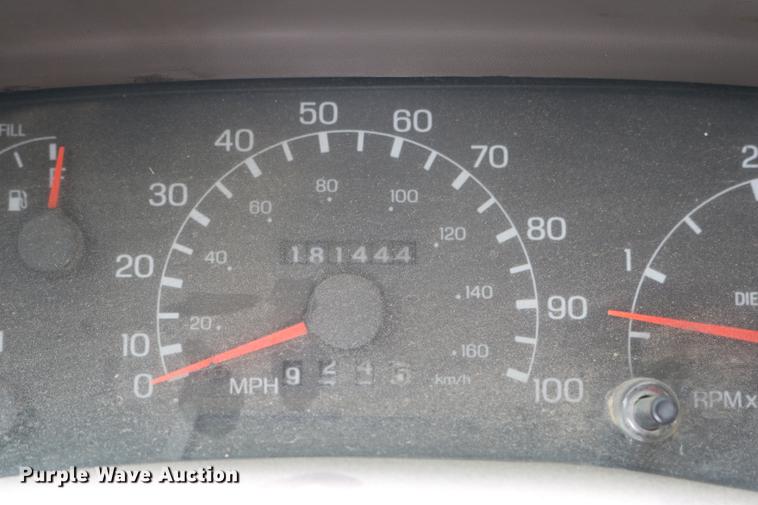 image for item DD0033 1999 Ford F450 Super Duty dump truck