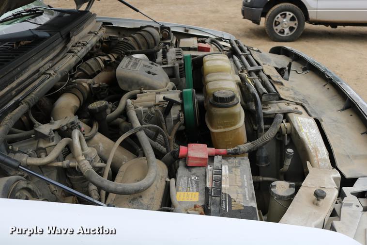 image for item DD0033 1999 Ford F450 Super Duty dump truck