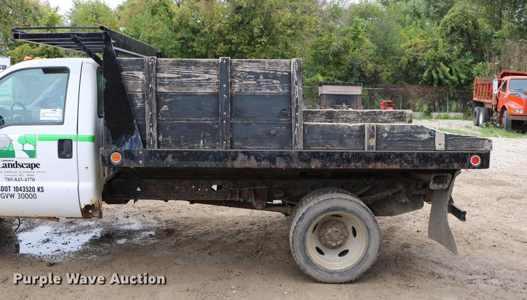 image for item DD0033 1999 Ford F450 Super Duty dump truck