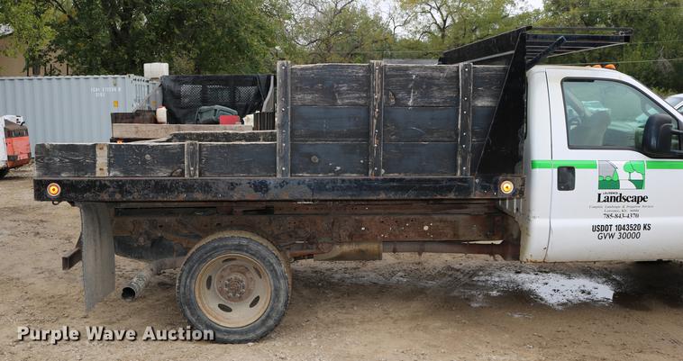 image for item DD0033 1999 Ford F450 Super Duty dump truck
