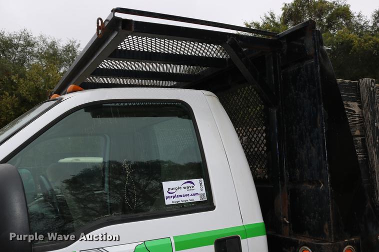 image for item DD0033 1999 Ford F450 Super Duty dump truck